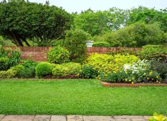 landscaping services Merriam Woods